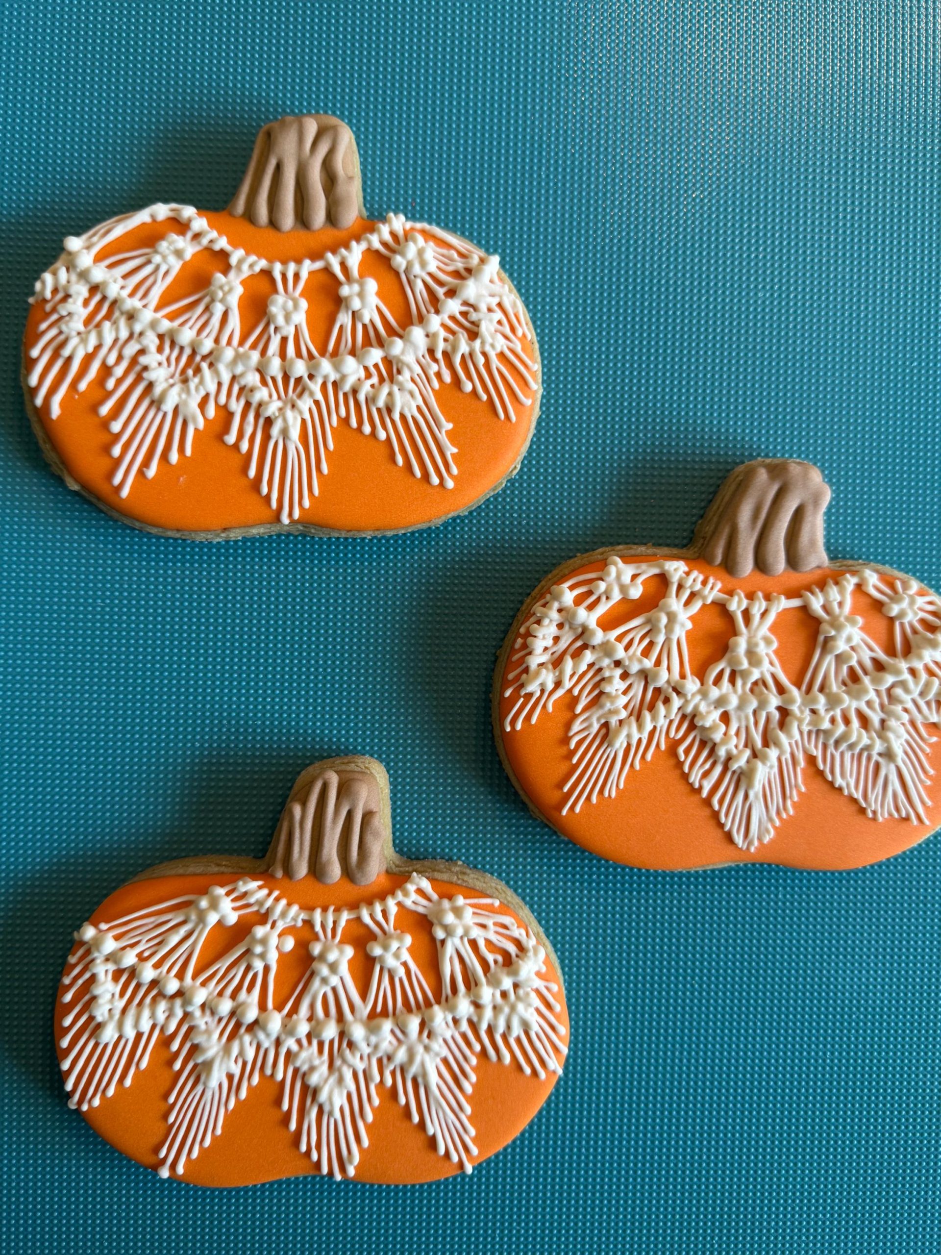 Pumpkin boho macrame sugar cookies - half dozen - Image 7